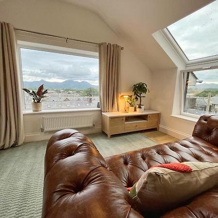 Porthmadog, Sleeps 11, 5 Bedrooms, 5 Bathrooms, Mountain Views Экстерьер фото